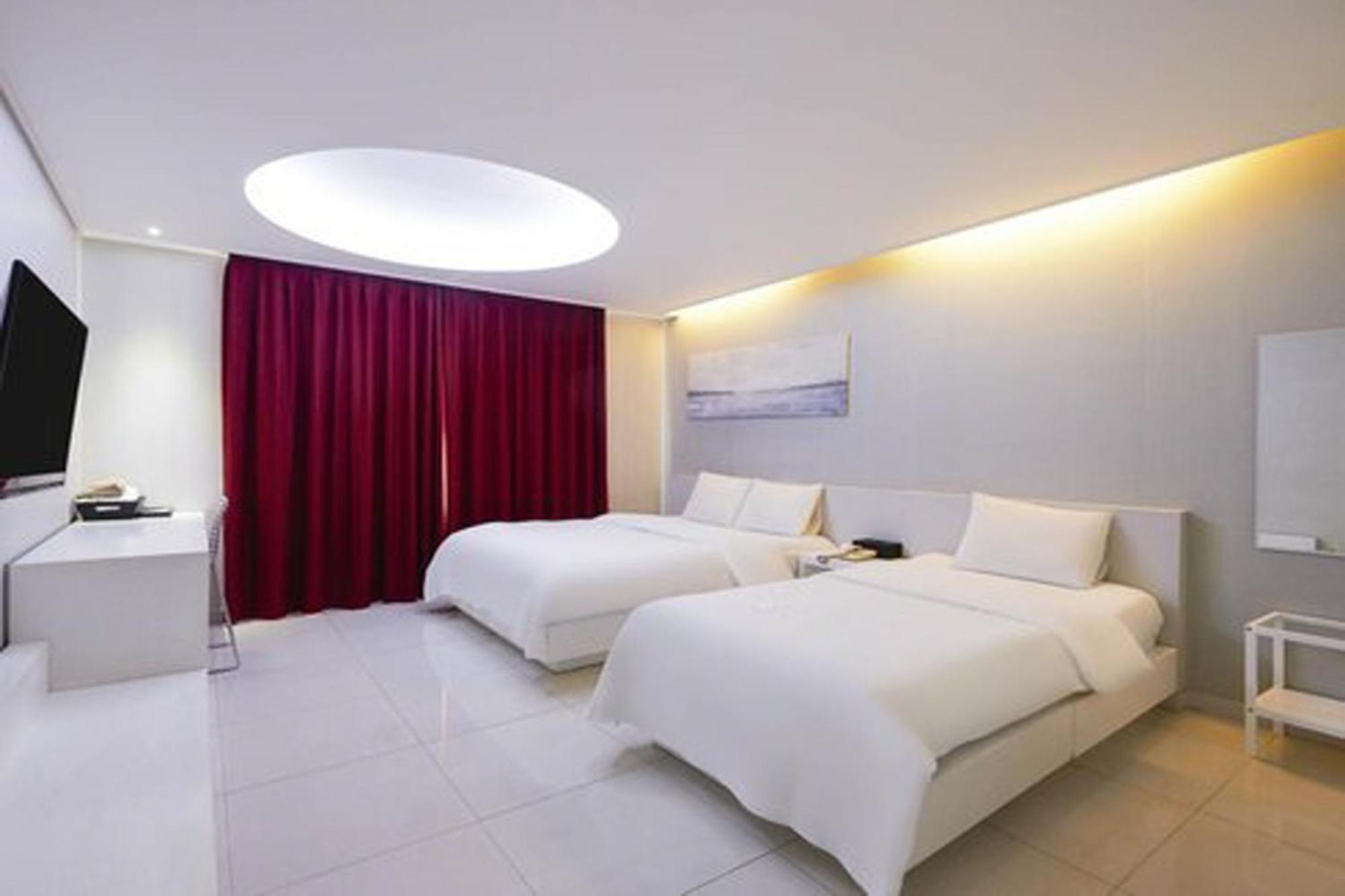 G Tourist Hotel Wolmido Incheon Exterior photo