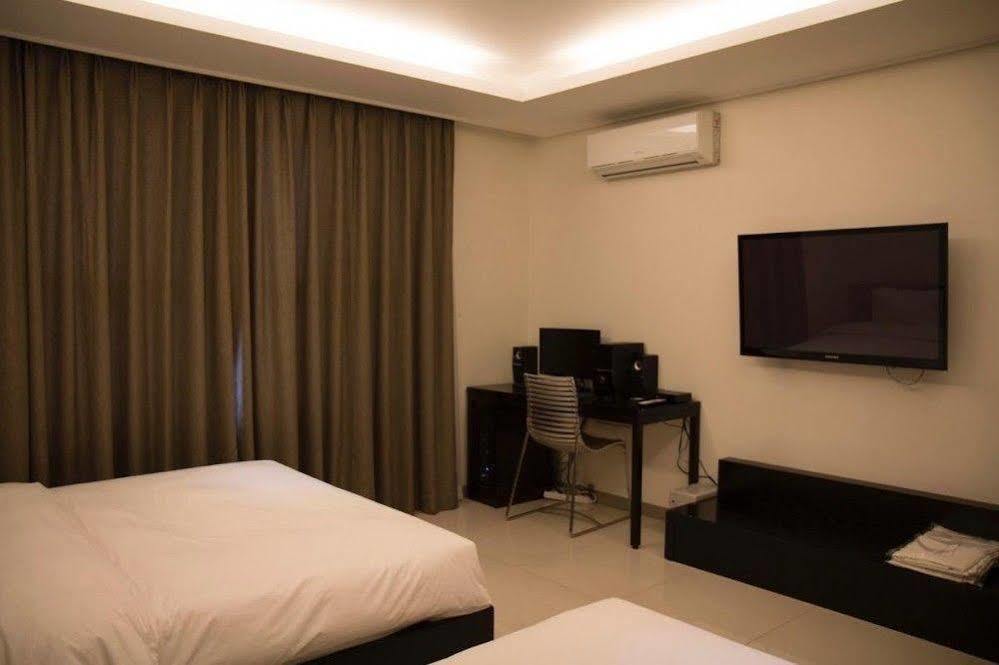 G Tourist Hotel Wolmido Incheon Exterior photo