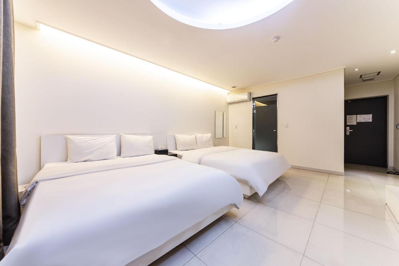 G Tourist Hotel Wolmido Incheon Exterior photo